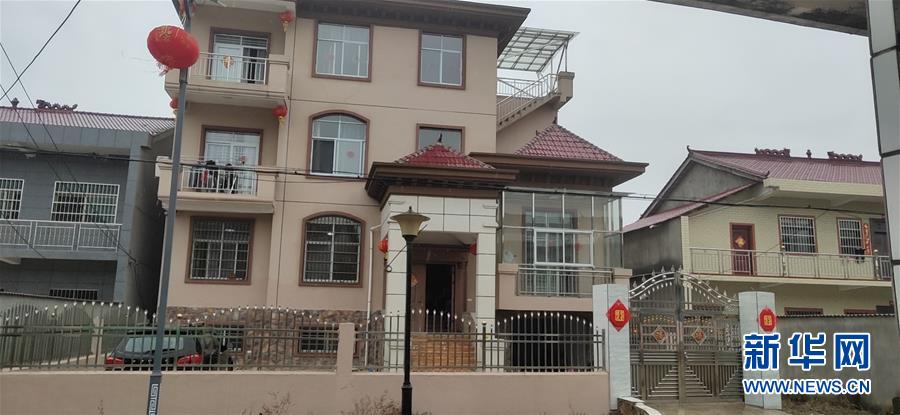 （聚焦疫情防控&middot;圖文互動）（1）從武漢返鄉(xiāng)的一家人：&ldquo;鄰里情割不斷，自行隔離是義務(wù)&rdquo;