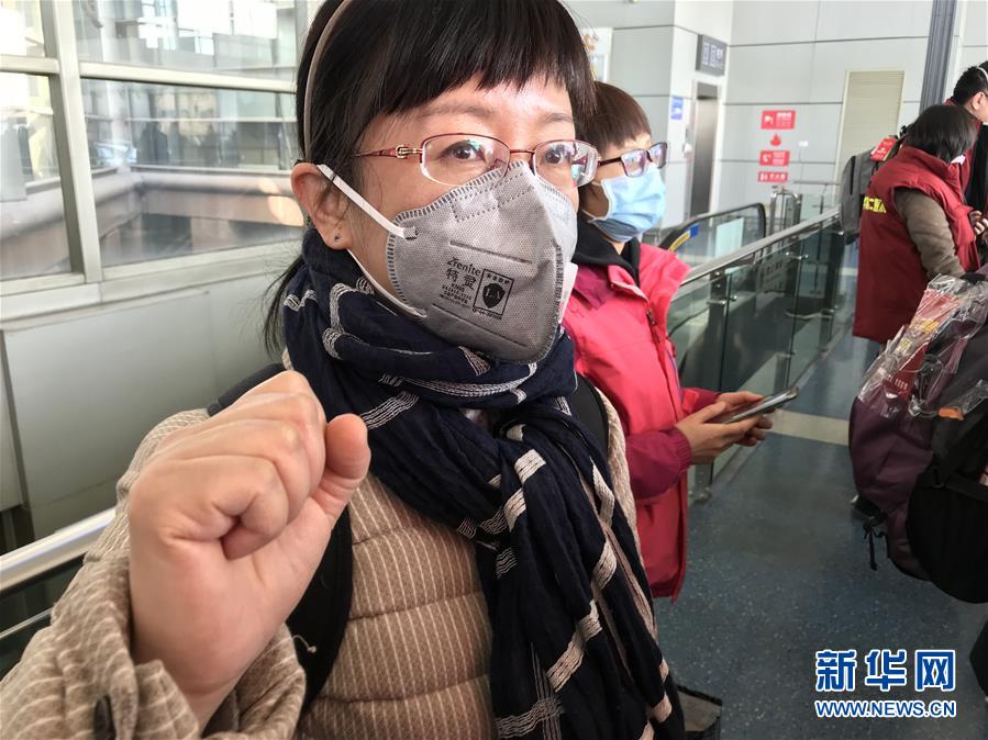 （熱點鮮報&middot;圖文互動）（2）三代人的約定：父母送我援湖北，我給孩子樹榜樣