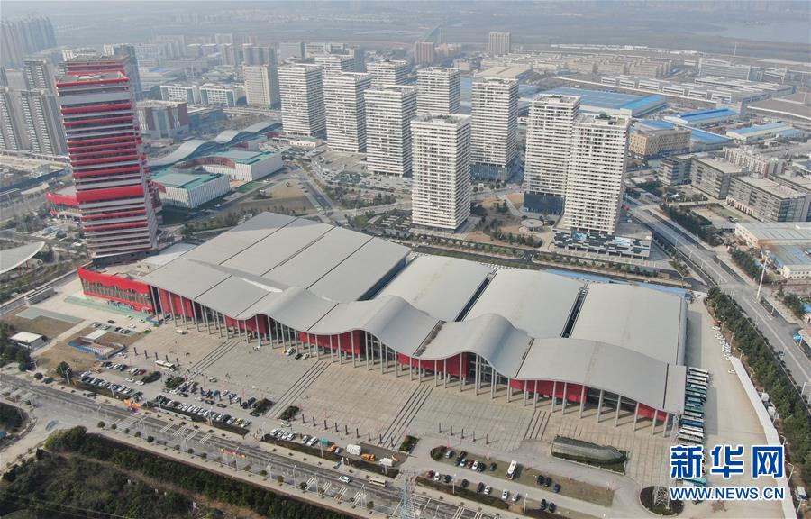 (新華全媒頭條·圖文互動)(4)托舉生命的方舟——方艙醫(yī)院建設(shè)記