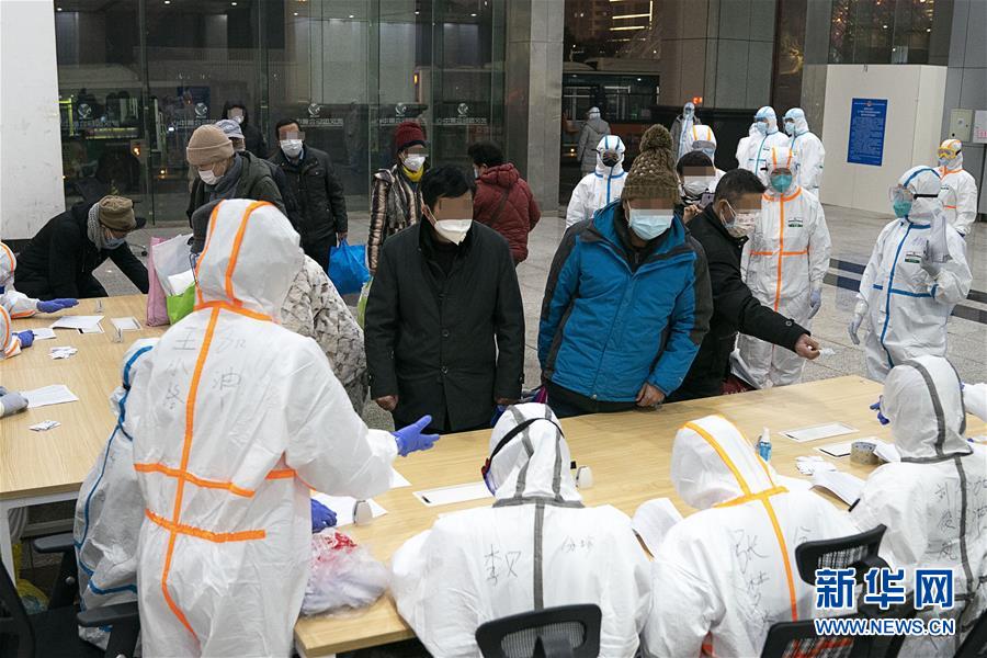 (新華全媒頭條·圖文互動)(7)托舉生命的方舟——方艙醫(yī)院建設(shè)記