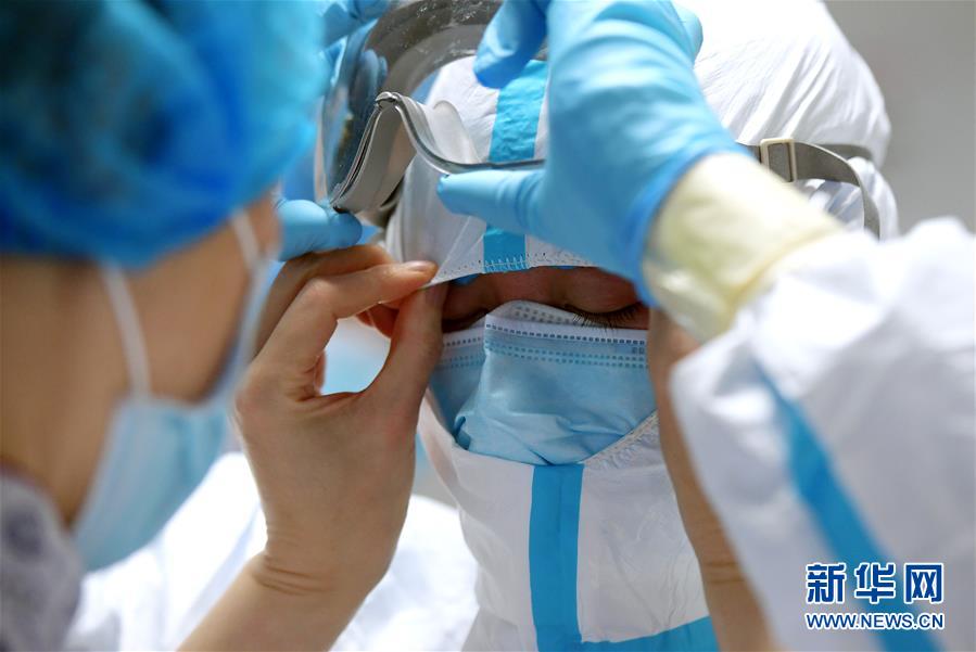 （新華全媒頭條&middot;圖文互動(dòng)）（10）&ldquo;與國家同舟，與人民共濟(jì)&rdquo;&mdash;&mdash;新冠肺炎重癥救治同濟(jì)醫(yī)院戰(zhàn)&ldquo;疫&rdquo;直擊