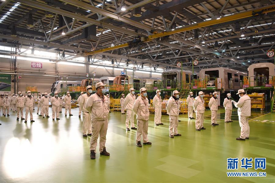 （圖文互動）（7）吃粉擼串，商圈&ldquo;打卡&rdquo;，動車出廠&mdash;&mdash;湖南&ldquo;標簽&rdquo;復蘇記