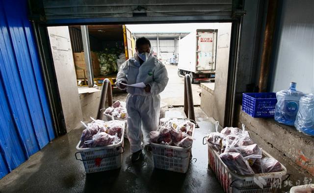 2082856_(新媒體組圖附視頻)應(yīng)急車隊司_3.jpg 2082856_(新媒體組圖附視頻)應(yīng)急車隊司_3.jpg