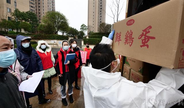 2082860_(新媒體組圖附視頻)應(yīng)急車隊司_1.jpg 2082860_(新媒體組圖附視頻)應(yīng)急車隊司_1.jpg