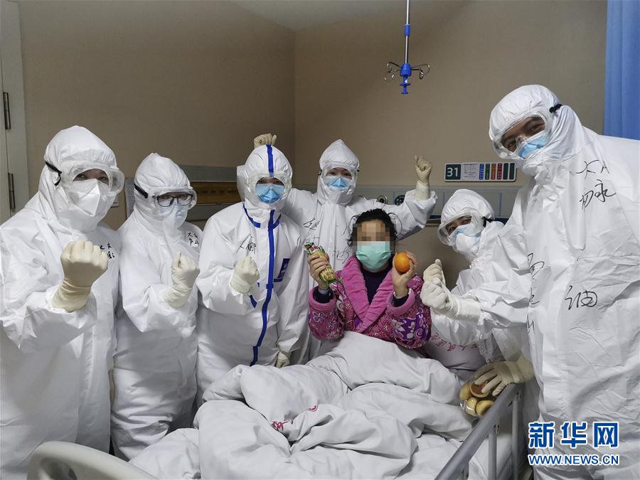 （在習近平新時代中國特色社會主義思想指引下&mdash;&mdash;新時代新作為新篇章&middot;習近平總書記關切事&middot;圖文互動）（10）不放松！&mdash;&mdash;各地努力抓緊抓實抓細疫情防控