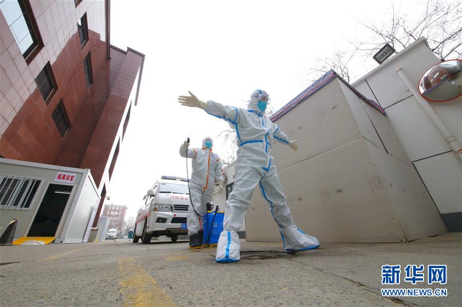 （一線抗疫群英譜&middot;圖文互動(dòng)）（2）紅區(qū)&ldquo;擺渡人&rdquo;