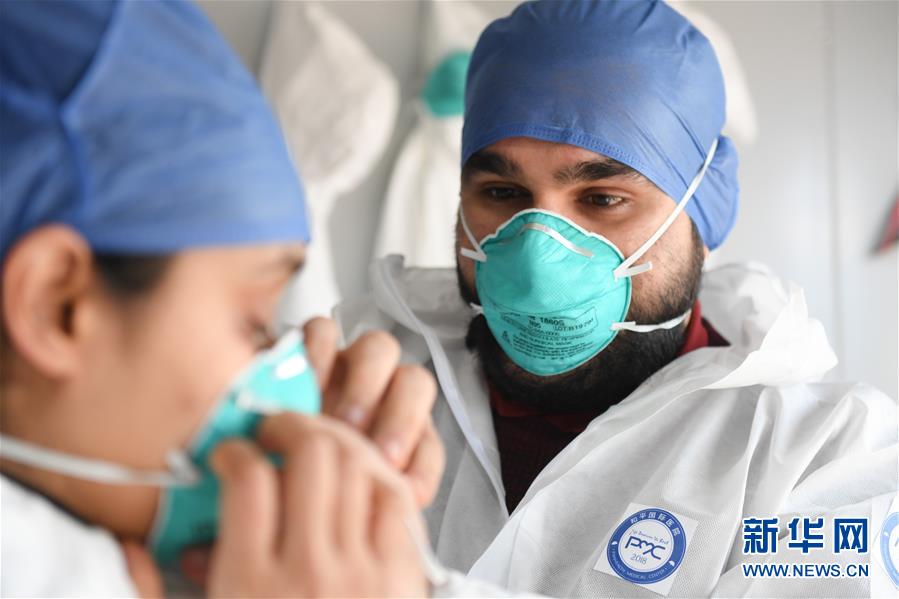 （新華全媒頭條&middot;圖文互動）（16）聽，人類命運共同體的大合唱&mdash;&mdash;中國同國際社會攜手抗擊新冠肺炎疫情述評