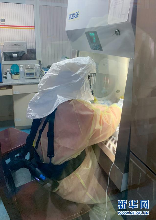 （新華全媒頭條&middot;圖文互動(dòng)）（1）赤子之歌&mdash;&mdash;記奮戰(zhàn)在抗疫一線的90后白衣戰(zhàn)士