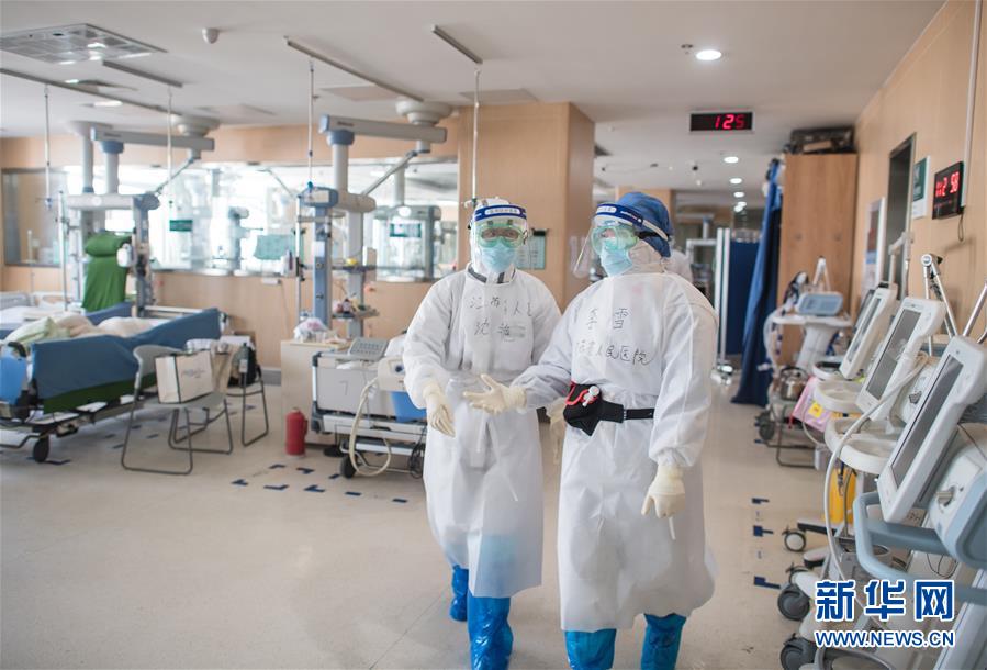 （新華全媒頭條&middot;圖文互動(dòng)）（11）赤子之歌&mdash;&mdash;記奮戰(zhàn)在抗疫一線的90后白衣戰(zhàn)士