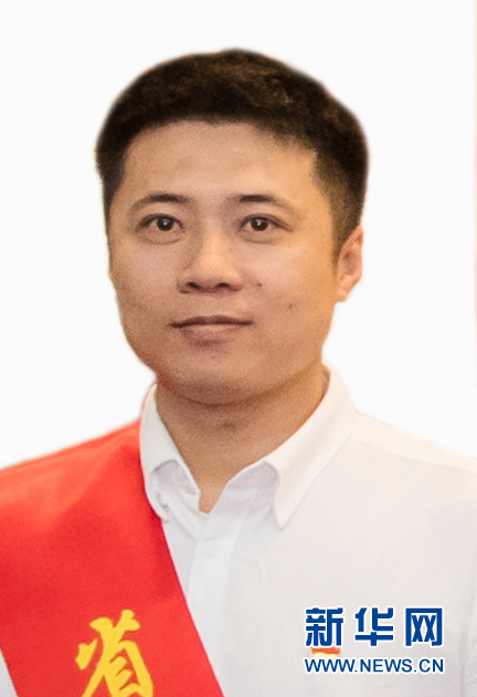 （一線抗疫群英譜&middot;圖文互動(dòng)）（3）楊波：生命定格在摯愛(ài)的崗位上