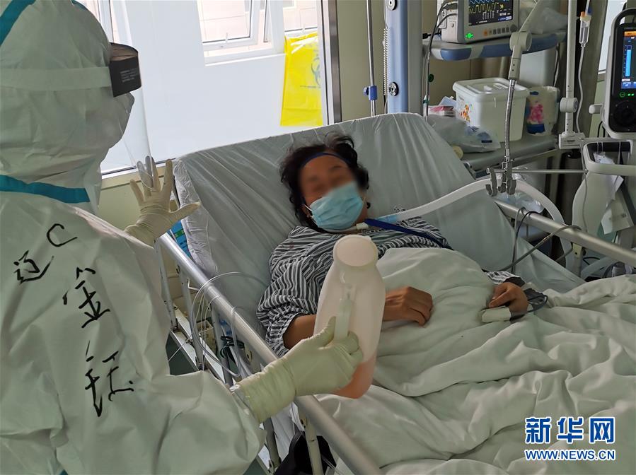 （一線抗疫群英譜&middot;圖文互動）（5）生命之光，溫暖&ldquo;無面之交&rdquo;&mdash;&mdash;記抗疫一線重癥監(jiān)護室90后護士金鈺 