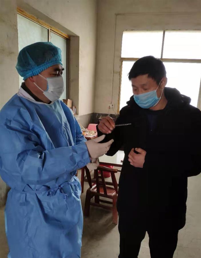 （聚焦疫情防控&middot;圖文互動）（1）一位鄉(xiāng)村醫(yī)生和他的疫情排查&ldquo;突擊隊(duì)&rdquo;