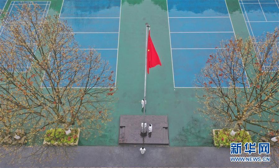 （新華全媒頭條&middot;圖文互動(dòng)）（6）春天里的瑯瑯書(shū)聲━━部分地方學(xué)校開(kāi)學(xué)見(jiàn)聞