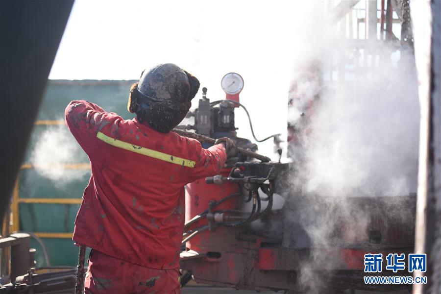 （圖文互動）（3）在戰(zhàn)&ldquo;疫&rdquo;中&ldquo;加油打氣&rdquo;&mdash;&mdash;大慶油田復(fù)工復(fù)產(chǎn)見聞