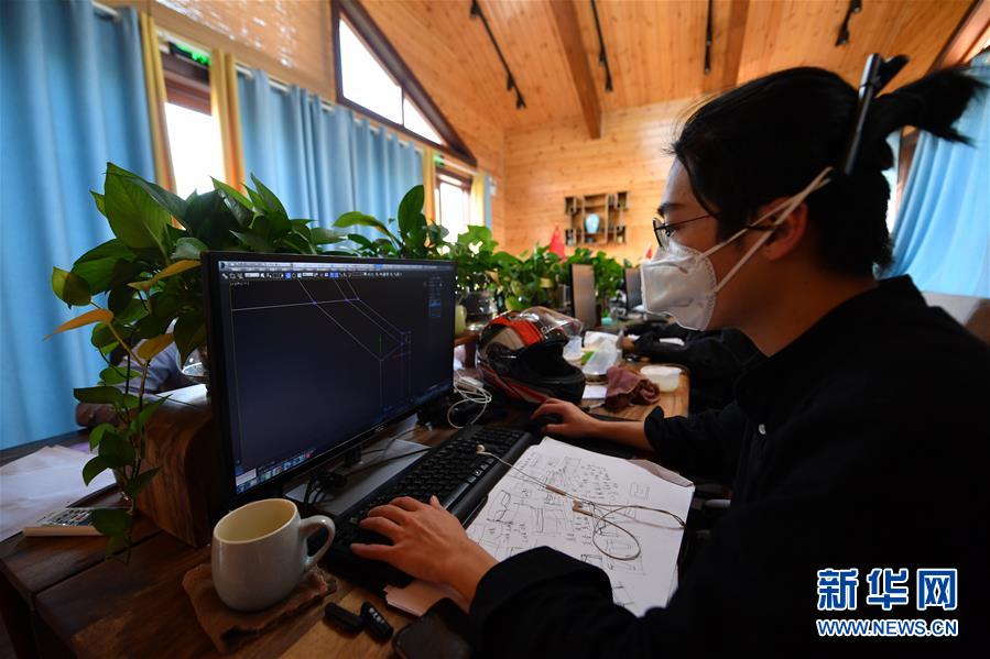 （聚焦復(fù)工復(fù)產(chǎn)&middot;圖文互動）（3）記者手記：戰(zhàn)&ldquo;疫&rdquo;中增長，這些企業(yè)做對了什么？