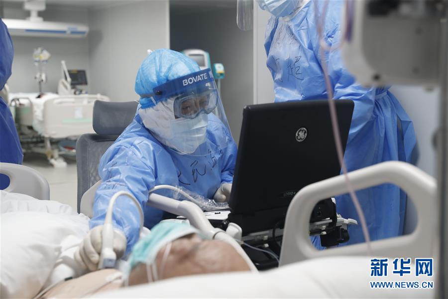 （新華全媒頭條&middot;圖文互動）（4）和時間拼速度 與死神搶生命&mdash;&mdash;火神山醫(yī)院重癥醫(yī)學一科里的&ldquo;生死戰(zhàn)&rdquo; 