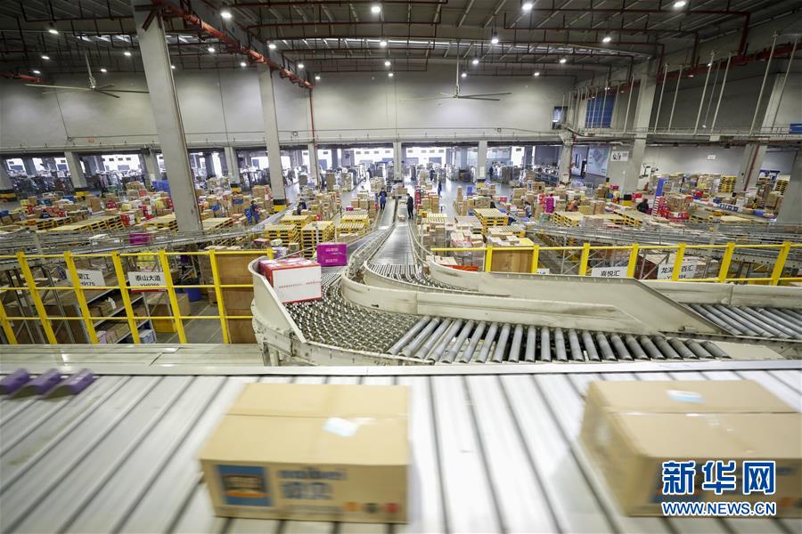 （中國經(jīng)濟新觀察&middot;圖文互動）（7）重大投資項目開復工提速 吹響中國經(jīng)濟復蘇&ldquo;沖鋒號&rdquo;