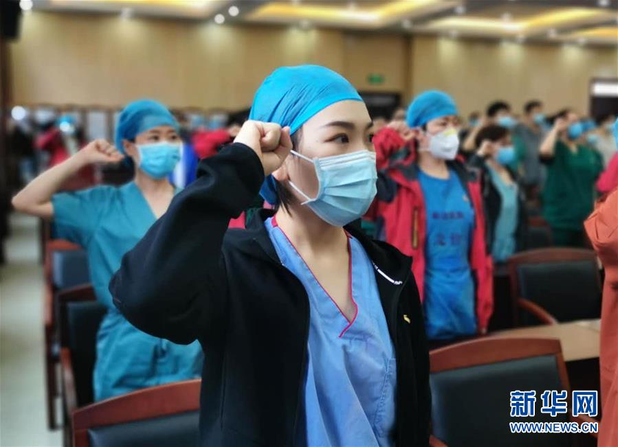 （圖文互動(dòng)）（1）長(zhǎng)大，只是一瞬間的事&mdash;&mdash;天津&ldquo;90后&rdquo;護(hù)士的武漢戰(zhàn)&ldquo;疫&rdquo;記憶