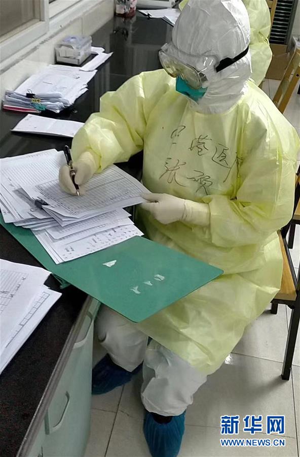 （圖文互動(dòng)）（5）長(zhǎng)大，只是一瞬間的事&mdash;&mdash;天津&ldquo;90后&rdquo;護(hù)士的武漢戰(zhàn)&ldquo;疫&rdquo;記憶