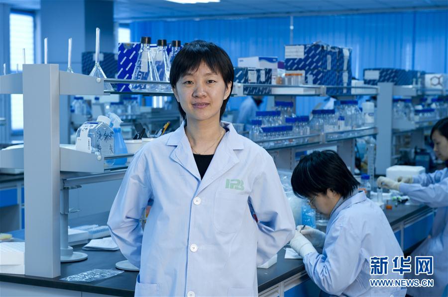 （習(xí)近平致敬的戰(zhàn)&ldquo;疫&rdquo;英雄&middot;科技工作者篇&middot;圖文互動）（1）他們，爭分奪秒與病魔較量