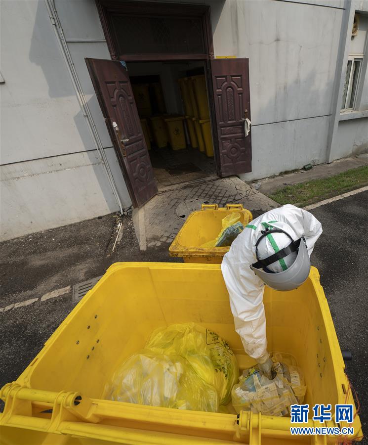 (聚焦疫情防控·圖文互動(dòng))(17)“隱蔽”防線上的阻擊戰(zhàn)——武漢醫(yī)療廢物處理從“全線告急”到“日產(chǎn)日清”