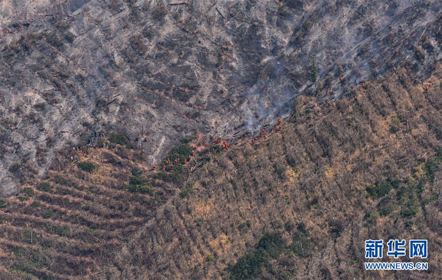 (圖文互動(dòng))(2)四川西昌市經(jīng)久鄉(xiāng)森林火災(zāi)明火已撲滅