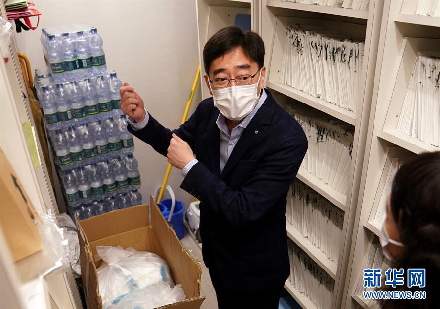 （香港故事&middot;圖文互動）（3）從&ldquo;非典&rdquo;到新冠，一位香港醫(yī)生親歷的兩次抗疫