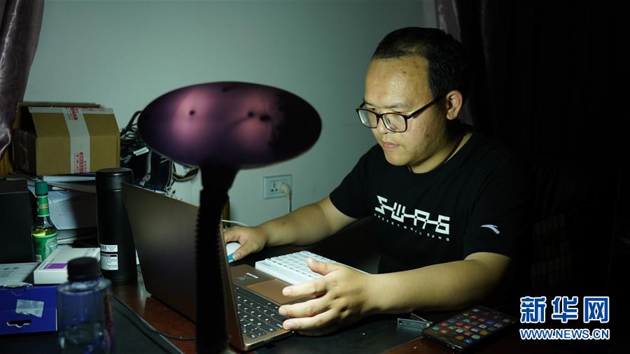 （決戰(zhàn)決勝脫貧攻堅(jiān)&middot;圖文互動(dòng)）（1）扶貧路上三人行