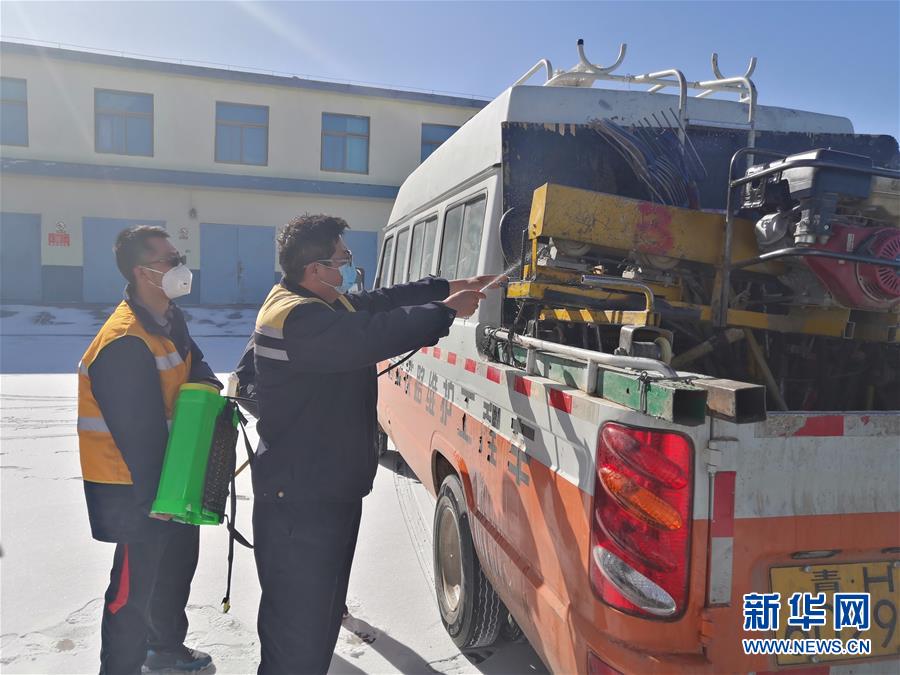 （新華全媒頭條&middot;圖文互動(dòng)）（14）用腳步和忠誠(chéng)守護(hù)雪域天路&mdash;&mdash;記青藏鐵路望昆線路車(chē)間副主任于本蕃