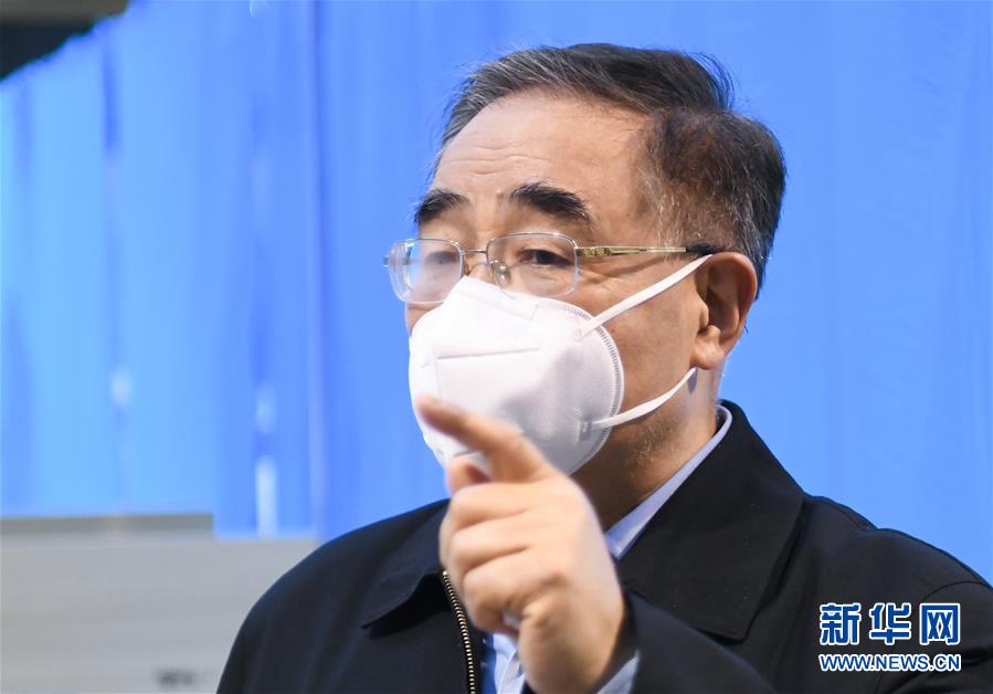 （聚焦疫情防控&middot;圖文互動）（7）分秒必爭！一切為了治病救人&mdash;&mdash;中國抗疫生命至上的生動實(shí)踐