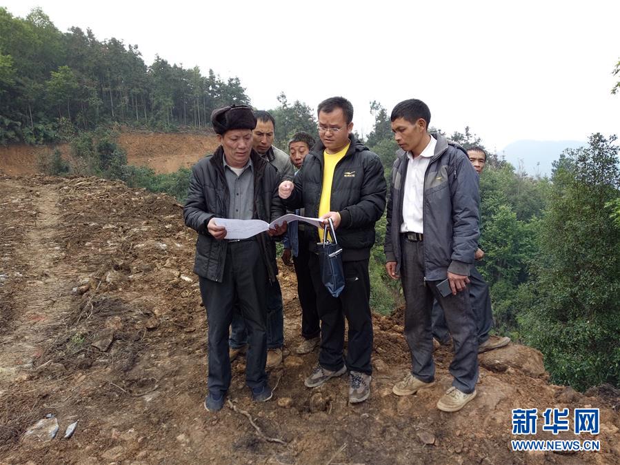 （決戰(zhàn)決勝脫貧攻堅(jiān)&middot;圖文互動(dòng)）（2）&ldquo;80后&rdquo;北大畢業(yè)生蘇勇力：第一書(shū)記的6年&ldquo;扶貧路&rdquo;