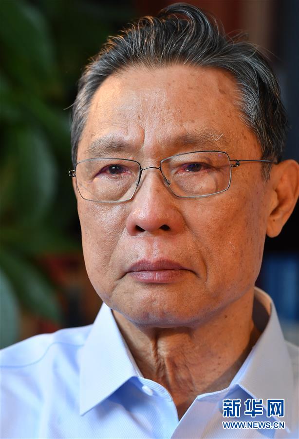 （新華全媒頭條&middot;圖文互動(dòng)）（27）風(fēng)雨無阻向前進(jìn)&mdash;&mdash;寫在全國(guó)疫情防控阻擊戰(zhàn)取得重大戰(zhàn)略成果之際