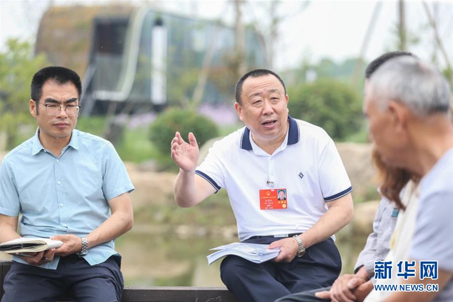 （新華全媒頭條&middot;兩會精神看落實&middot;圖文互動）（2）整體謀劃、系統(tǒng)升級、全面提升&mdash;&mdash;落實全國兩會精神織牢織密公共衛(wèi)生防護(hù)網(wǎng)