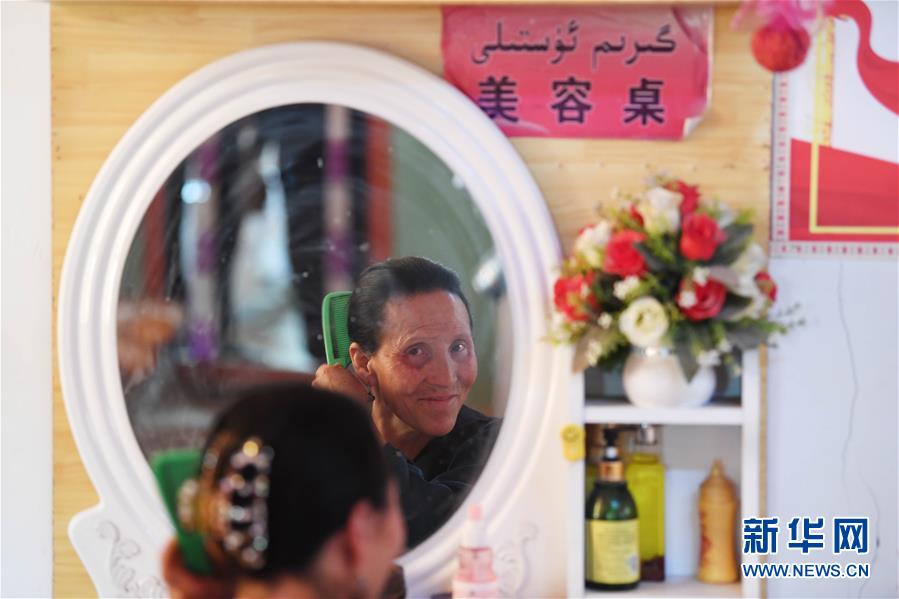 （決戰(zhàn)決勝脫貧攻堅(jiān)&middot;聚焦三區(qū)三州&middot;圖文互動）（3）安居房里的新物件