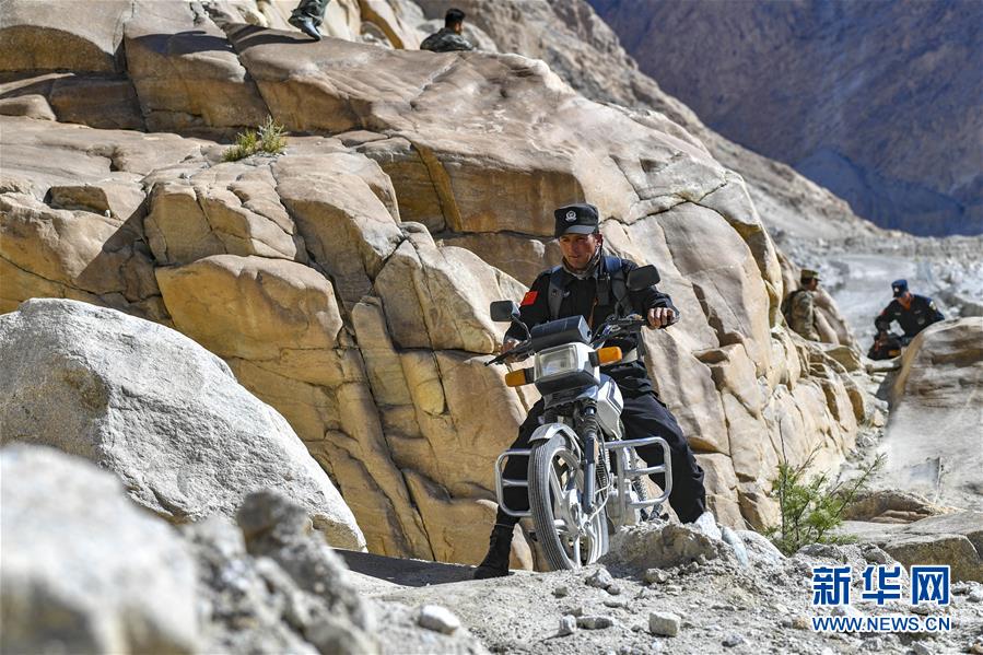 （新華全媒頭條&middot;圖文互動）（12）飛吧，&ldquo;帕米爾雄鷹&rdquo;！