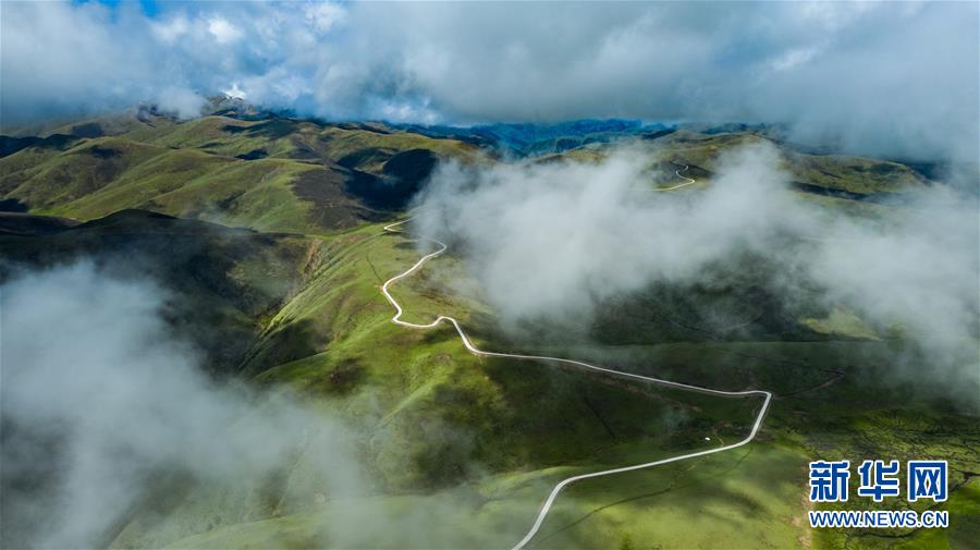 (圖文互動(dòng))(3)雪山草地展新貌——四川阿壩州脫貧奔小康紀(jì)實(shí)