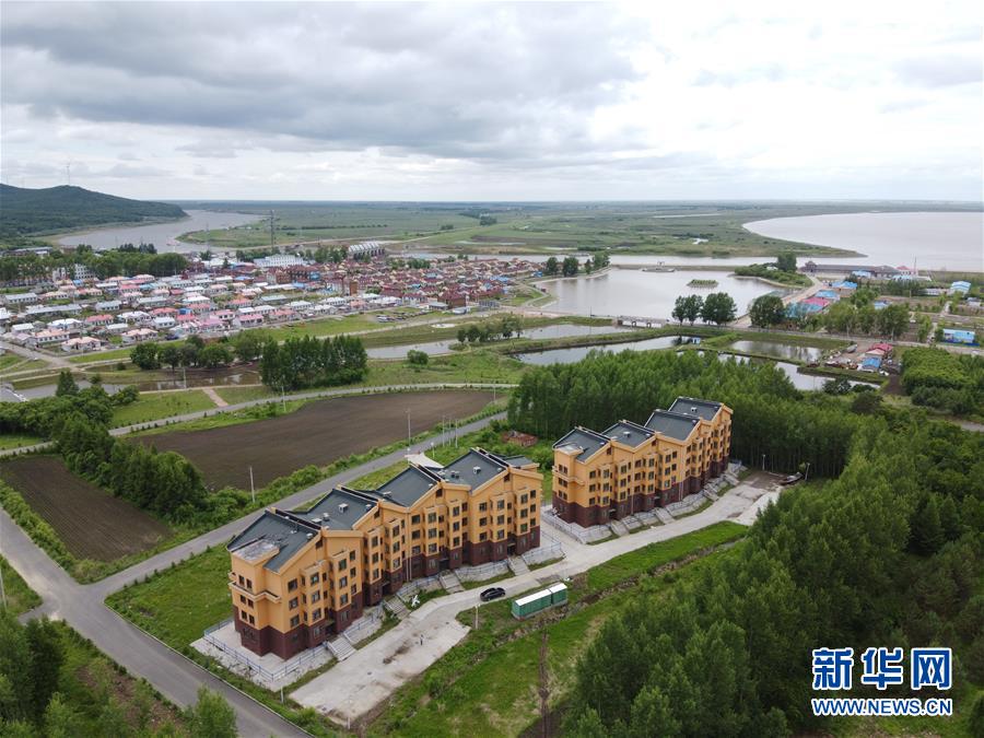 (新華全媒頭條·走向我們的小康生活·圖文互動(dòng))(2)迎著東升的紅日——走向小康之路的赫哲族