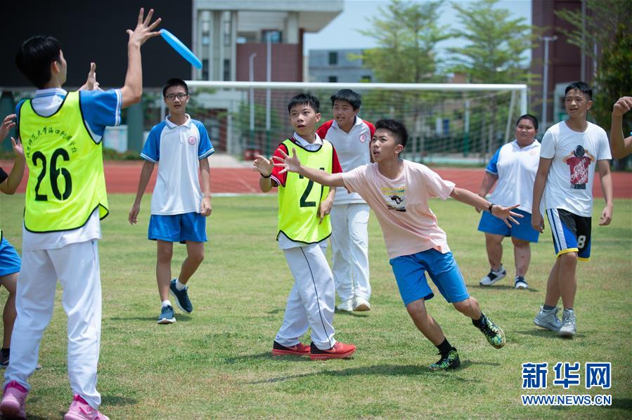 （走向我們的小康生活&middot;圖文互動）（3）從&ldquo;民生之盼&rdquo;到&ldquo;民生之變&rdquo;&mdash;&mdash;海南瞄準(zhǔn)&ldquo;痛點(diǎn)&rdquo;發(fā)力建設(shè)幸福家園