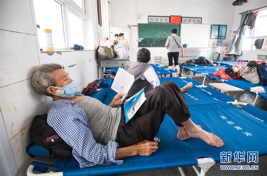 （在習近平新時代中國特色社會主義思想指引下&mdash;&mdash;新時代新作為新篇章&middot;習近平總書記關切事&middot;圖文互動）（5）戰(zhàn)疫魔,斗洪魔&mdash;&mdash;湖北全力應對防疫、防汛疊加&ldquo;雙考&rdquo;