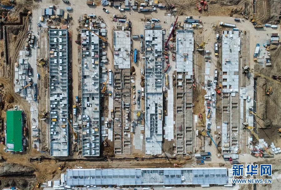 （國(guó)際&middot;圖文互動(dòng)）（3）特稿：穿越寒暑 無(wú)問(wèn)西東&mdash;&mdash;寫(xiě)在新冠疫情構(gòu)成&ldquo;國(guó)際關(guān)注的突發(fā)公共衛(wèi)生事件&rdquo;半年之際