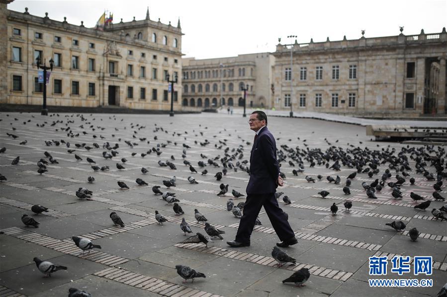 （國(guó)際&middot;圖文互動(dòng)）（7）特稿：穿越寒暑 無(wú)問(wèn)西東&mdash;&mdash;寫(xiě)在新冠疫情構(gòu)成&ldquo;國(guó)際關(guān)注的突發(fā)公共衛(wèi)生事件&rdquo;半年之際