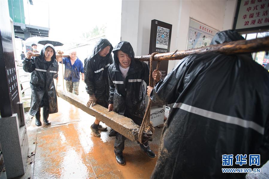 （新華全媒頭條&middot;圖文互動(dòng)）（9）筑起共御水患的鋼鐵長(zhǎng)堤&mdash;&mdash;戰(zhàn)洪一線的&ldquo;干群關(guān)系新答卷&rdquo;