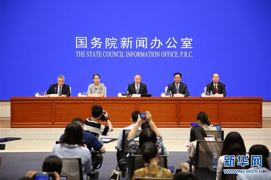 (社會(huì))提高新冠病毒檢測(cè)能力國(guó)務(wù)院政策例行吹風(fēng)會(huì)在京舉行