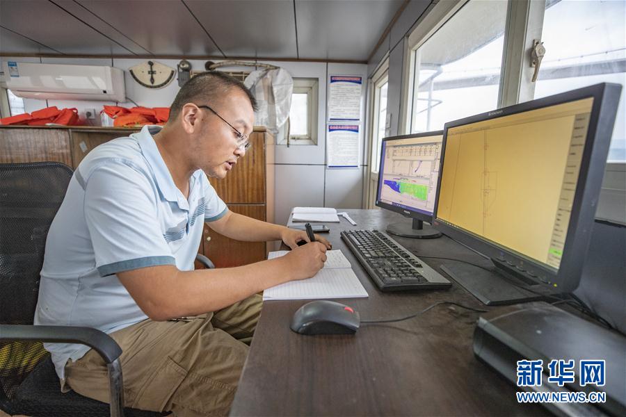 （防汛抗洪&middot;圖文互動）（9）筑起防大汛的堅強防線&mdash;&mdash;重慶防御長江、嘉陵江過境洪峰現(xiàn)場記錄