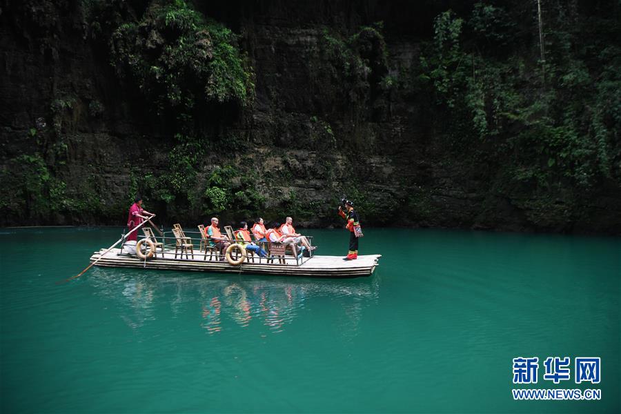 （新華全媒頭條&middot;走向我們的小康生活&middot;圖文互動）（4）大城大鄉(xiāng)的&ldquo;幸福協(xié)奏曲&rdquo;&mdash;&mdash;重慶推動高質(zhì)量發(fā)展創(chuàng)造高品質(zhì)生活紀(jì)事