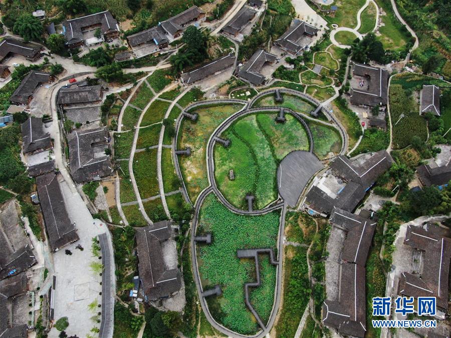 (圖文互動)(1)深山苗寨新生記