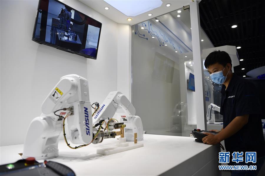 (新華全媒頭條·走向我們的小康生活·圖文互動(dòng))(6)沽水流霞正美好——天津“工筆”繪就“小康圖”