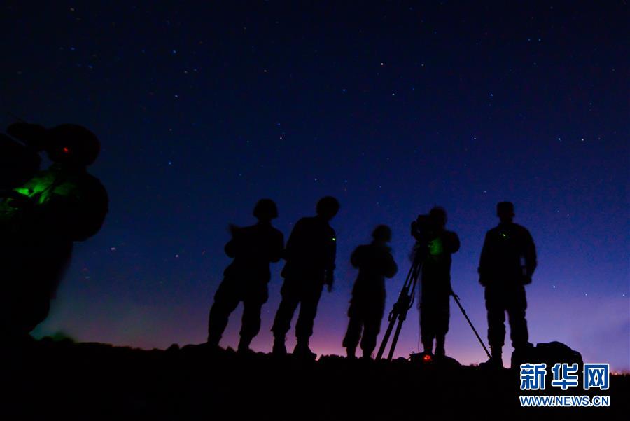 （在習(xí)近平強(qiáng)軍思想指引下&middot;我們在戰(zhàn)位報(bào)告&middot;圖文互動）（1）數(shù)字化勁旅的&ldquo;士兵突擊&rdquo;&mdash;&mdash;陸軍第82集團(tuán)軍某部牢記囑托練兵備戰(zhàn)記事