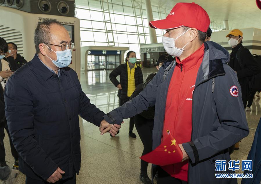 (圖文互動(dòng))(2)追趕時(shí)間的人——記“人民英雄”國(guó)家榮譽(yù)稱號(hào)獲得者張定宇