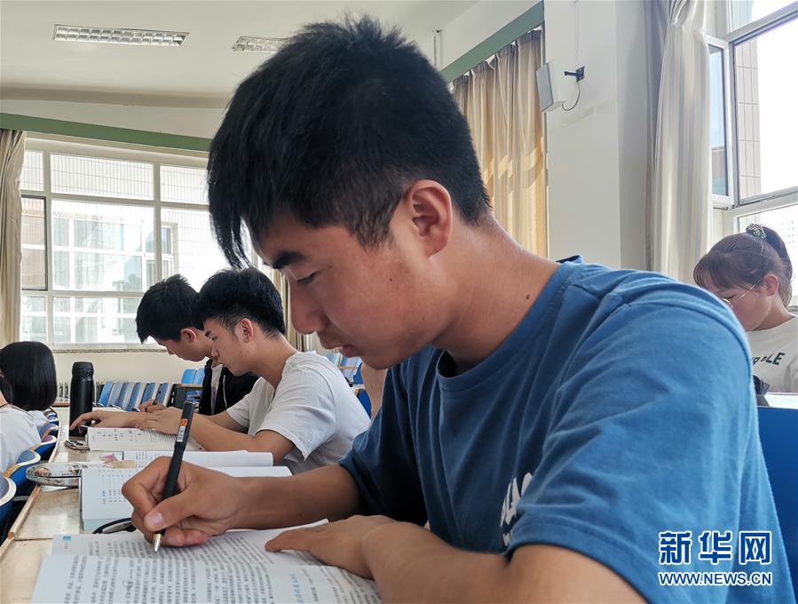 (新華全媒頭條·走向我們的小康生活·決戰(zhàn)決勝脫貧攻堅(jiān)·圖文互動(dòng))(13)脫貧的顏色